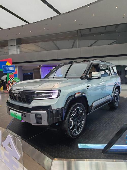 惠州298比亚迪方程豹硬派越野的爆款，英菲尼迪35周年与你共成长